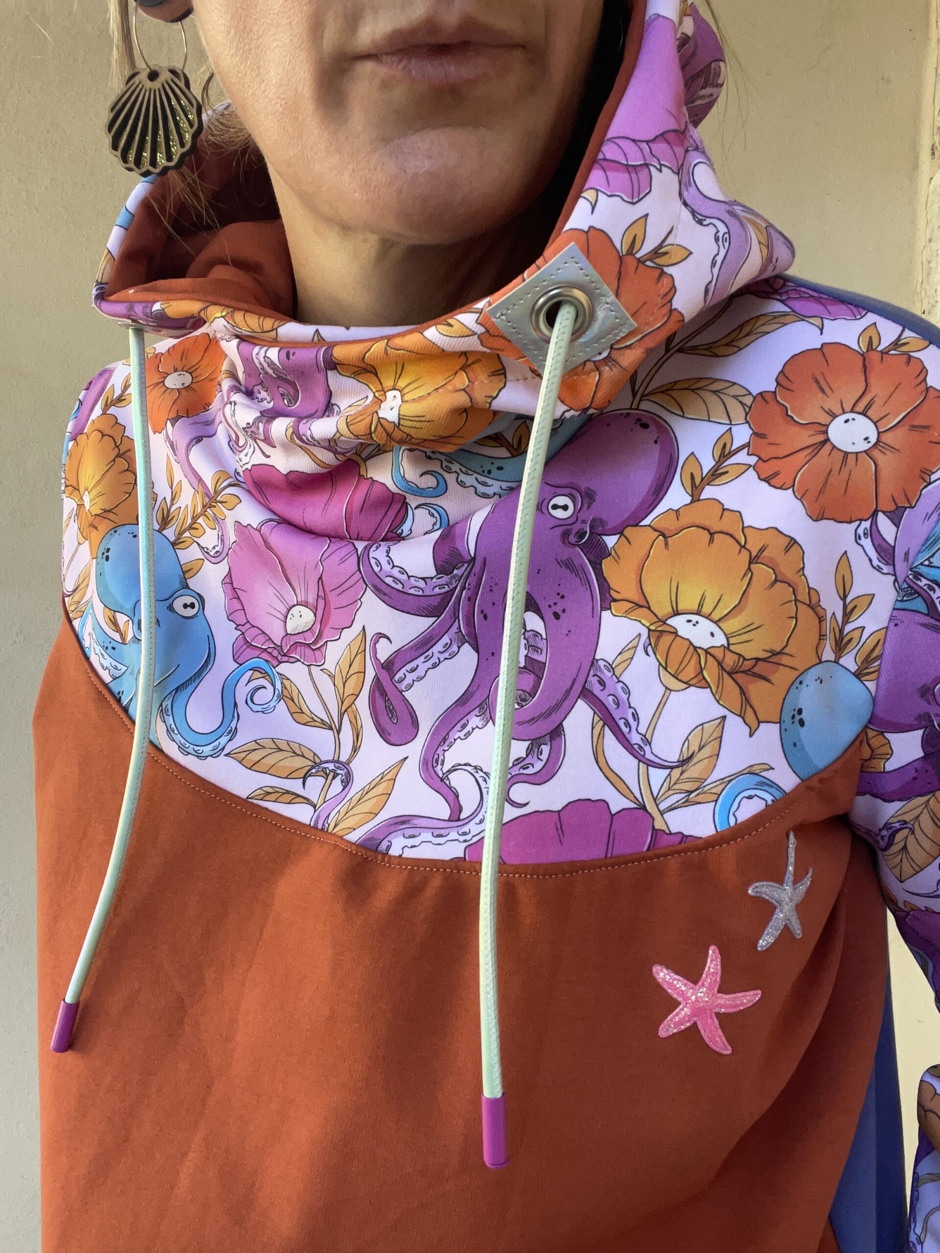 Crop Sweat Mila – Collection Sous l’Océan – Image 3