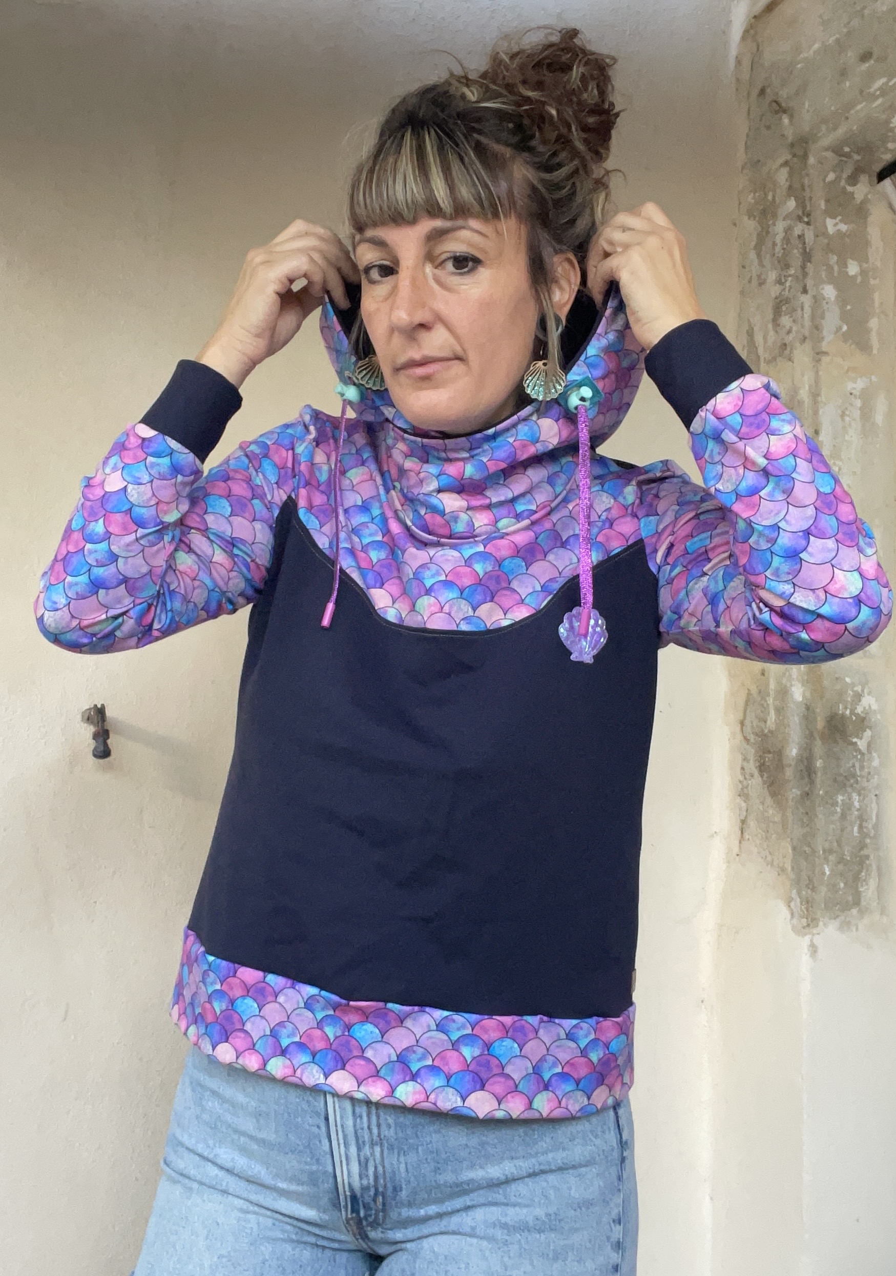 Crop Sweat Mila – Collection Sous l’Océan – Image 4