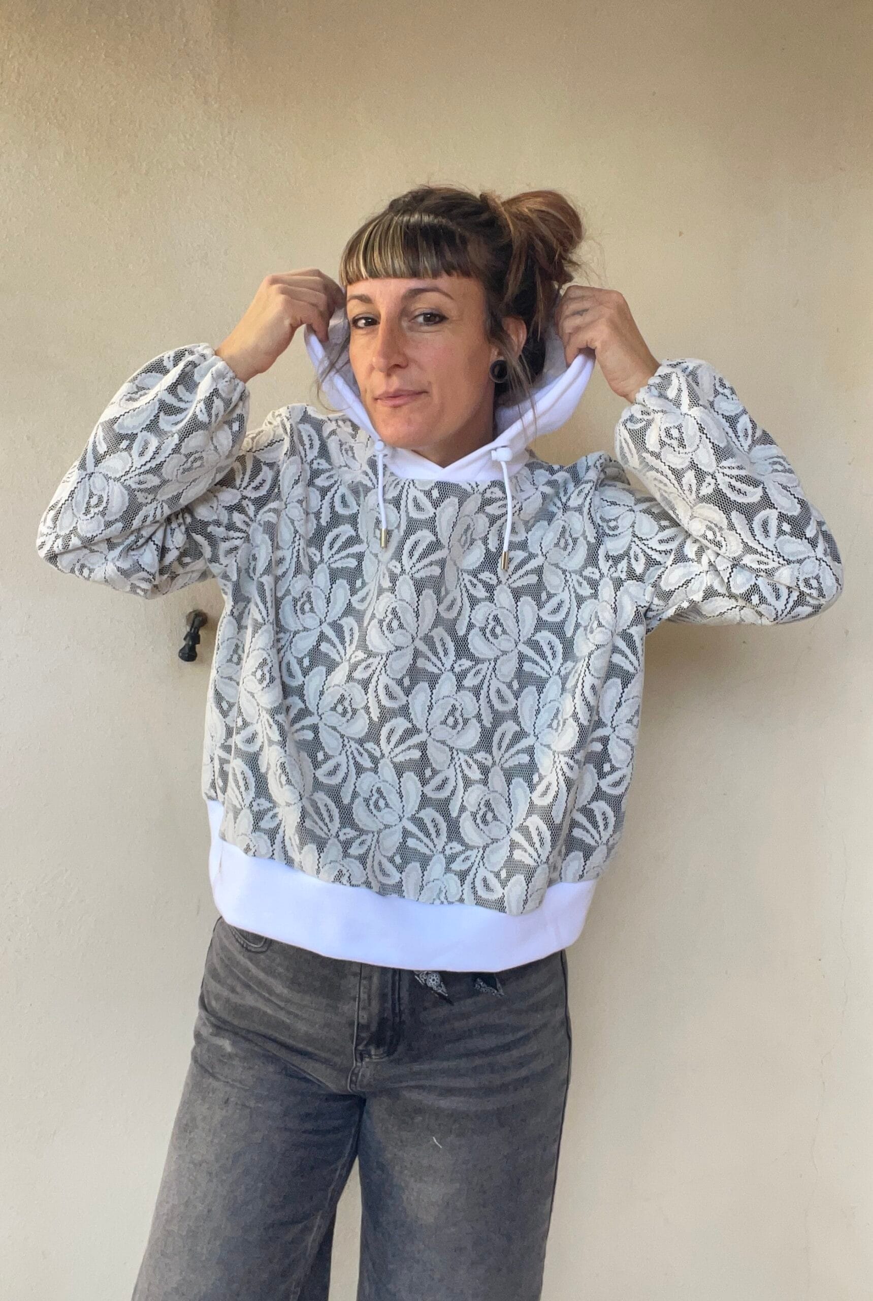 Crop Sweat dentelle – Image 3