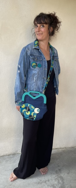 Veste en jean customisée au wax – Pièce unique artisanale